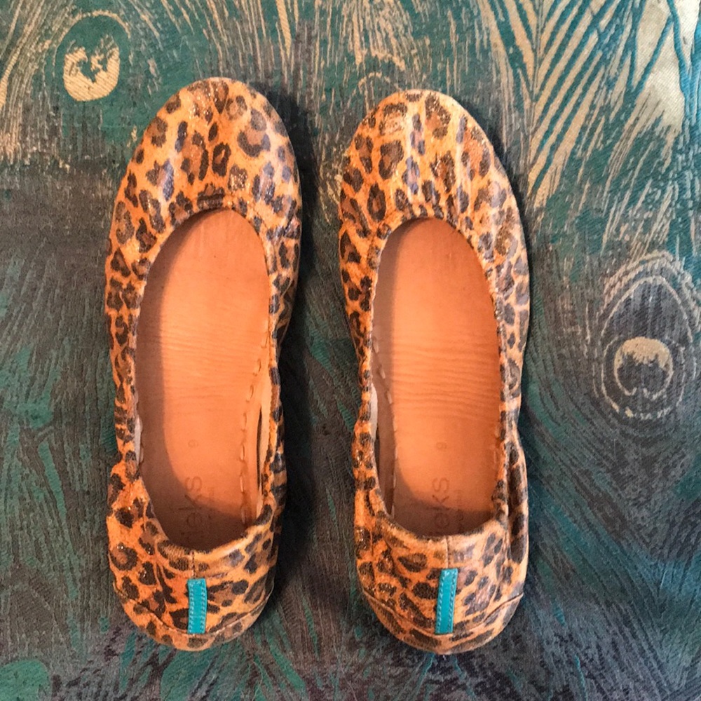 Leopard Tieks Size 9